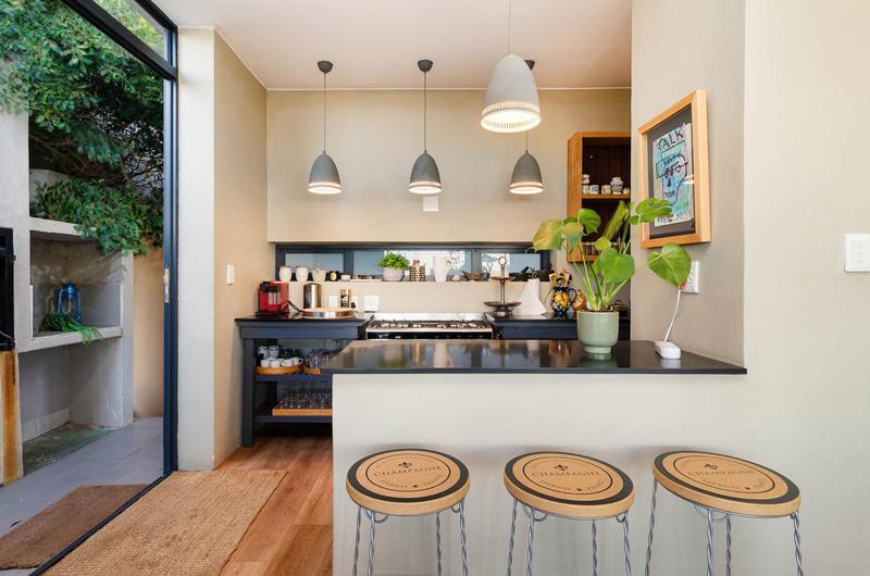 4 Bedroom Property for Sale in Green Point Western Cape